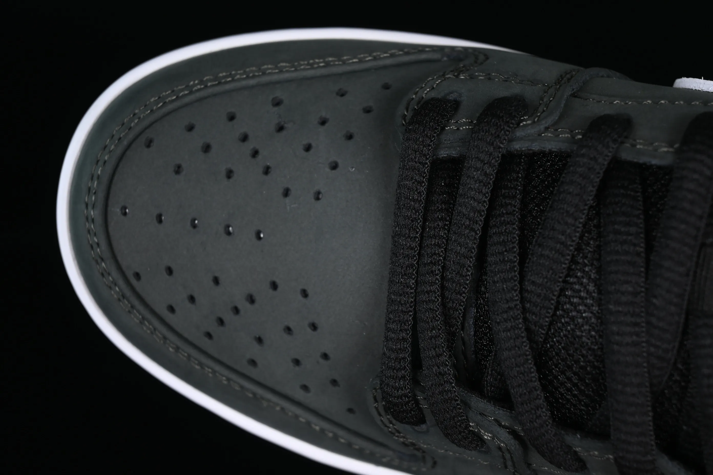 All categories Nk SB Dunk series Nk SB Dunk Low low-top sneakers F version Nk SB Dunk Low Pro ISO raw rubber black and white Dunk series retro low-top casual sports skateboard shoes CD2563-001